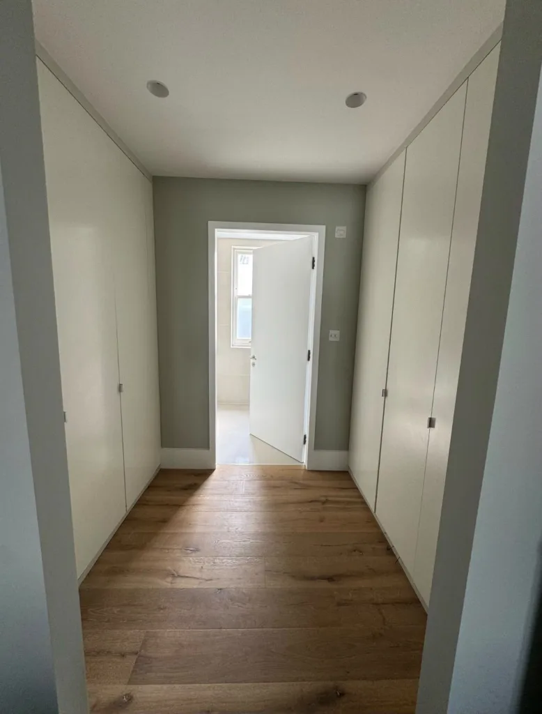 Landing joinery